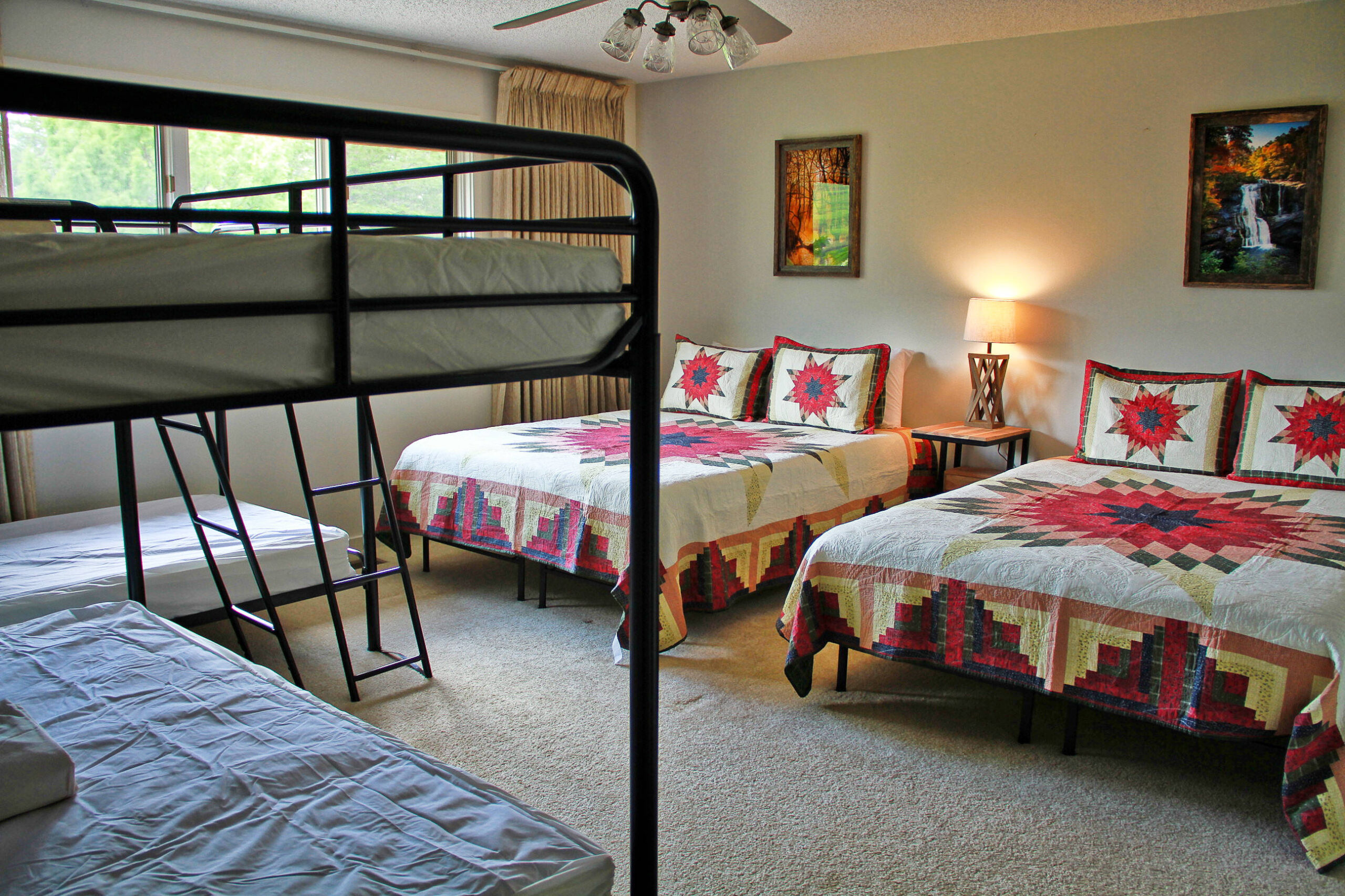 2 queen beds and bunk beds